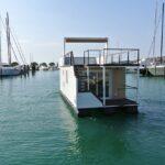 Hausboot kaufen: Arten, Kosten und die wichtigsten Kauftipps