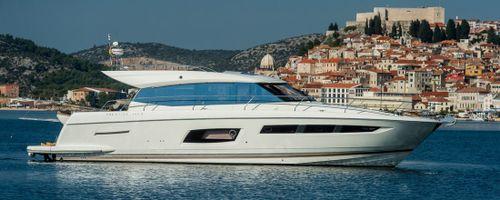 Prestige Yachts 550S